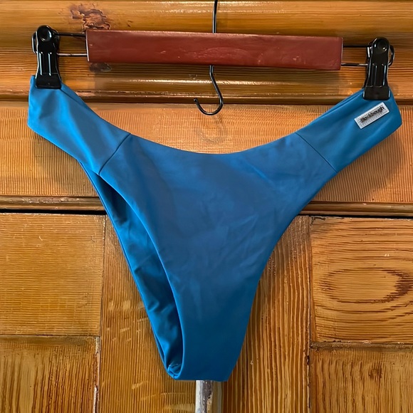 Blackbough Other - Blackbough Blue Soda Bikini Bottom - M